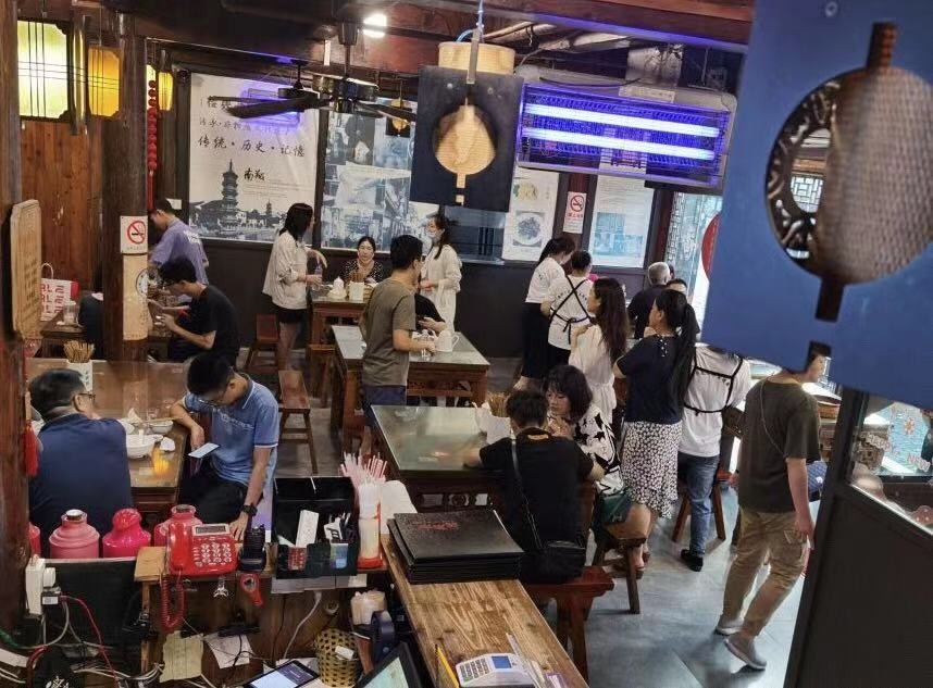 上海正宗南翔小笼是哪一间店,上海南翔小笼哪家最正宗