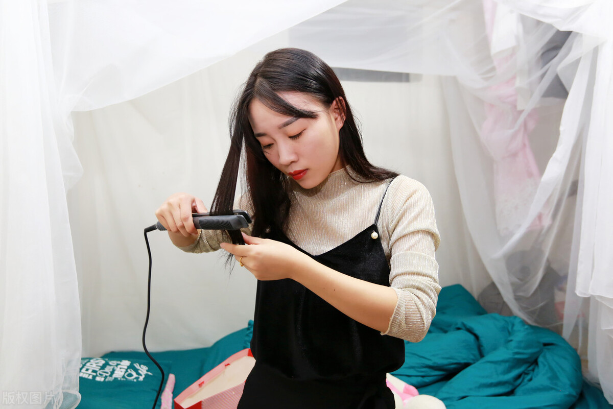 男朋友和前女友同居三年还能要吗,发现女友和她前男友同居过怎么办