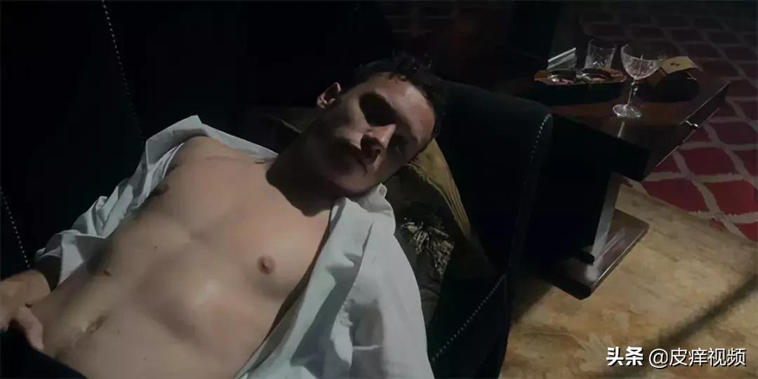 评论破百万的电视剧,豆瓣评分9.5的神剧