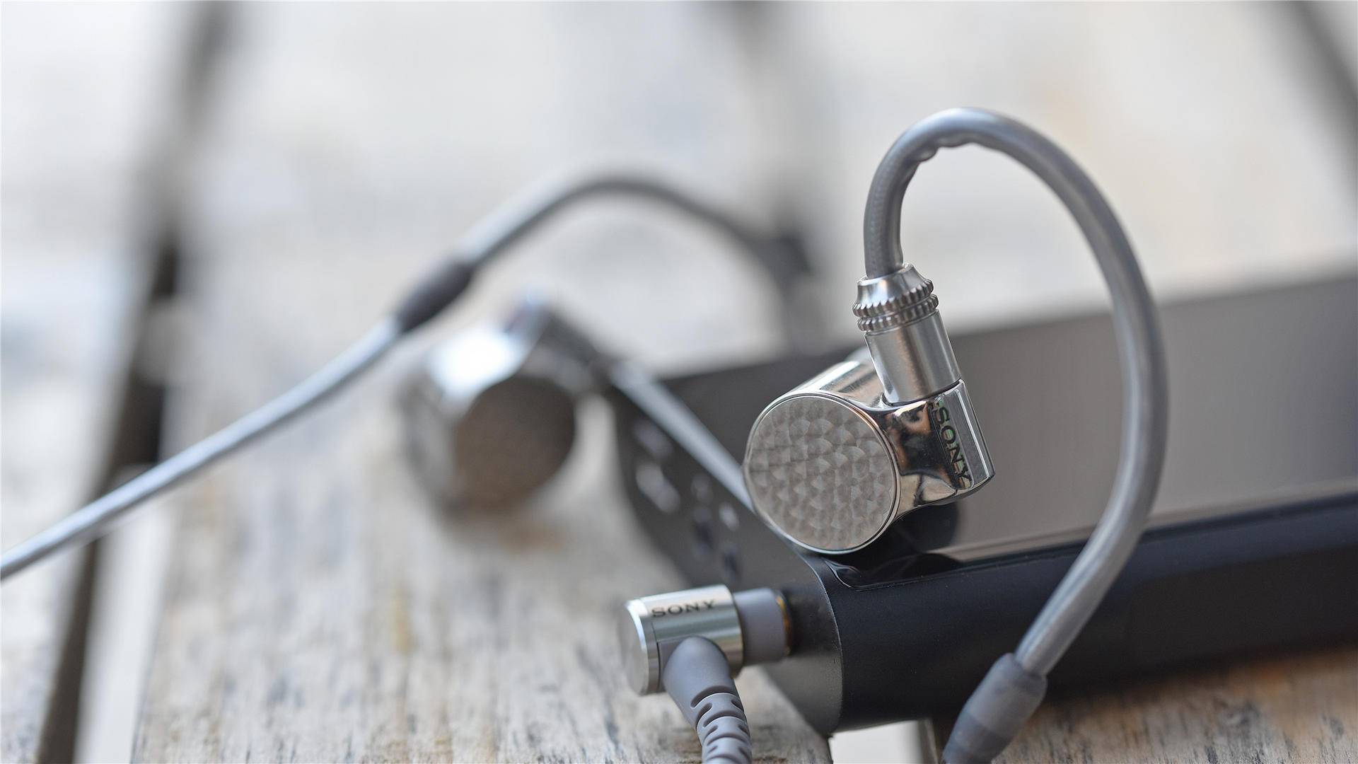 索尼ierm9对比z1r,索尼ierz1r用什么升级线