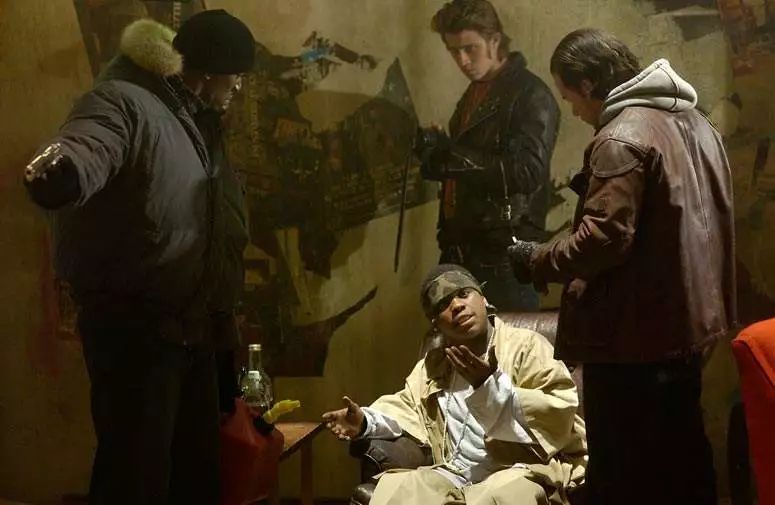 母亲被枪杀四个儿子报仇的电影,母亲遇害儿子复仇的电影