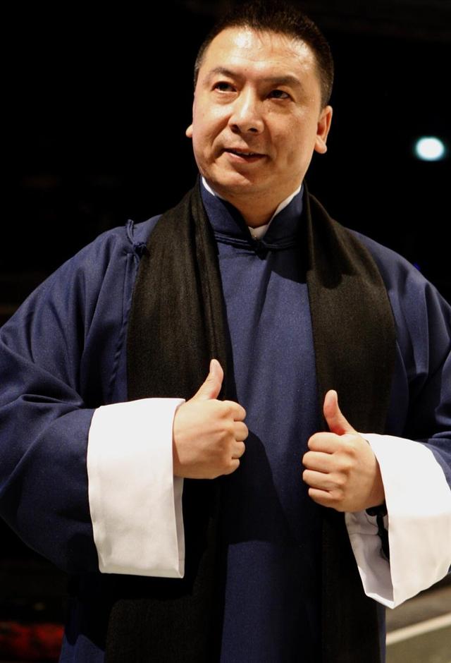 散打主席郑环宇怒斥罗志祥：你和周扬青长期谈恋爱不结婚是耍流氓