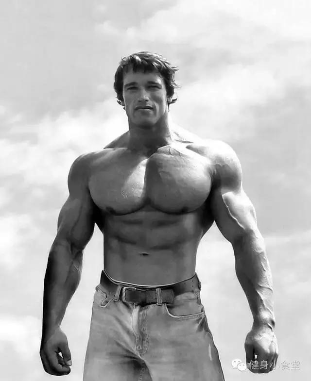 健身两边很不对称怎么办,健身肌肉不对称正常吗