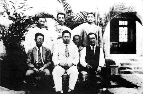 台湾学者评鲁迅,鲁迅和鲁迅孙子的相似程度