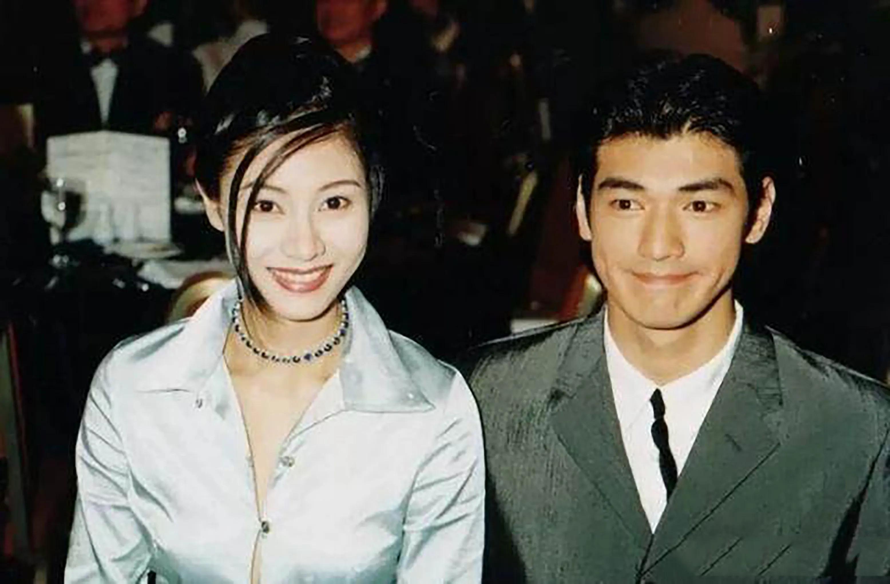 无法重拍的瞬间,梅艳芳周润发张国荣同台颁奖