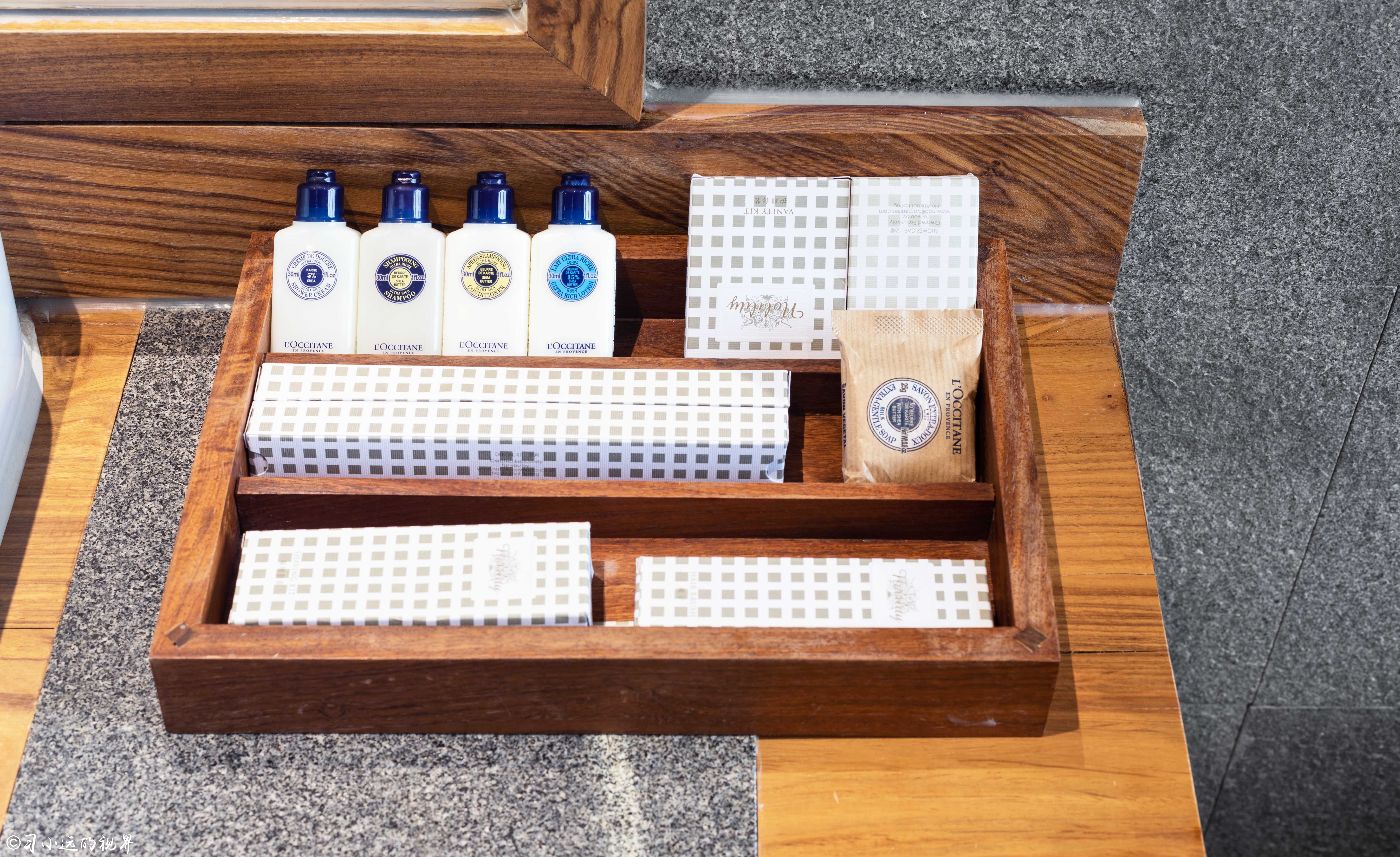 这个藏于梅花深处的幽静山庄，让你抛却繁杂，静享浮光