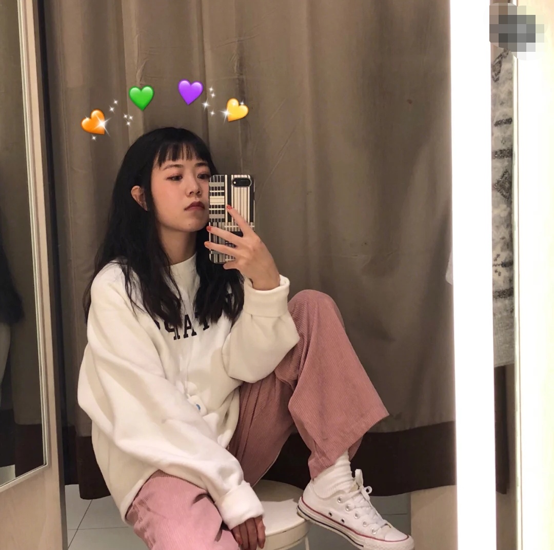 去照相馆拍照怎么选服装拍才好看,旅游拍照怎么穿搭衣服好看