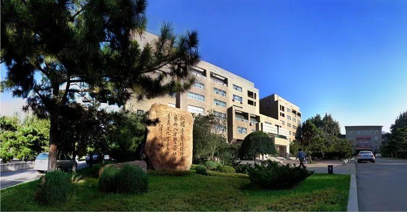 椴佽繀缇庢湳瀛﹂櫌鍏ㄥ浗澶у鎺掑悕澶氬皯,椴佽繀缇庢湳瀛﹂櫌鍦ㄥ叓澶х編闄㈡帓绗嚑