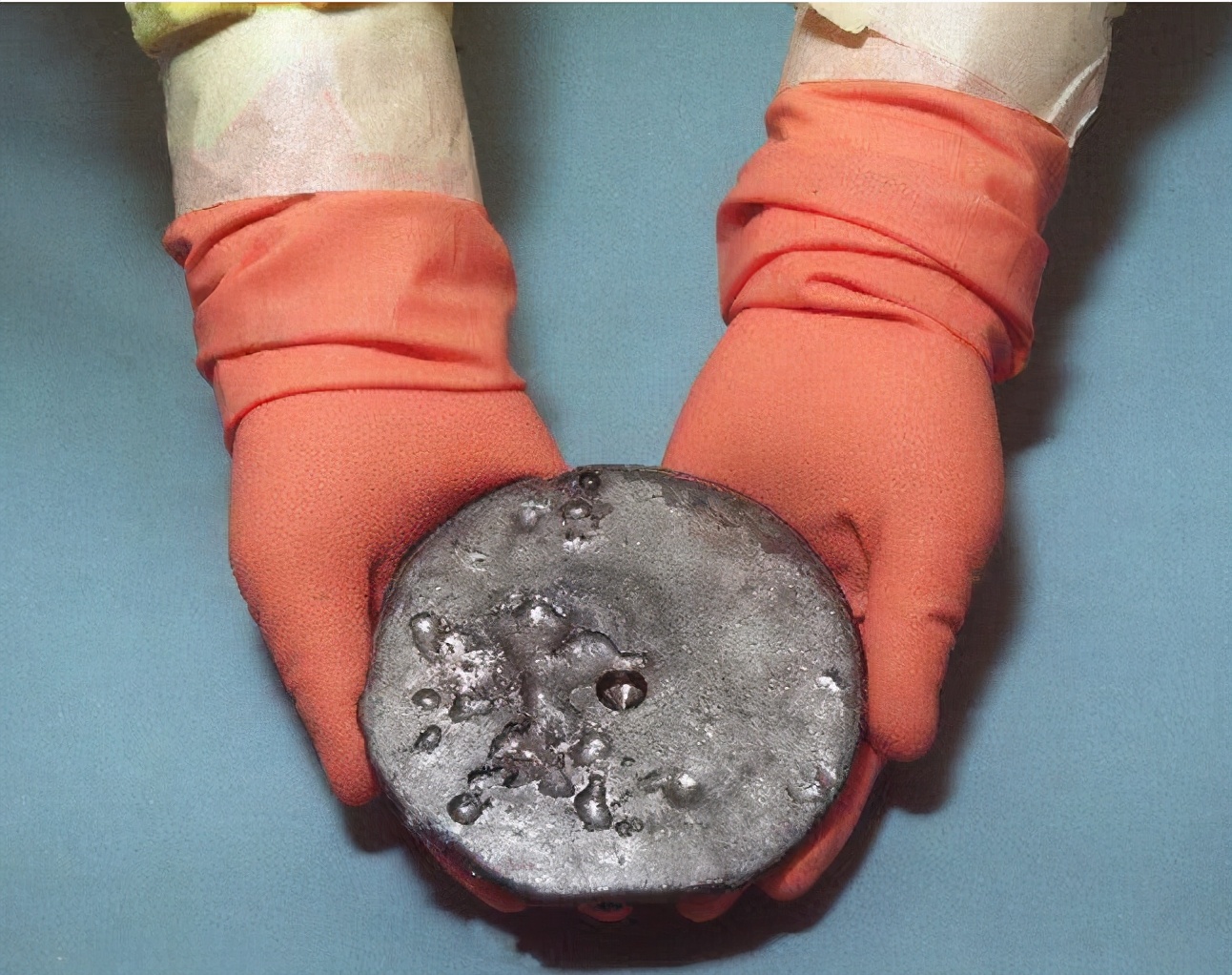 老科学家讲述中国核武器研究历程,中国第一个核武器的研究时间