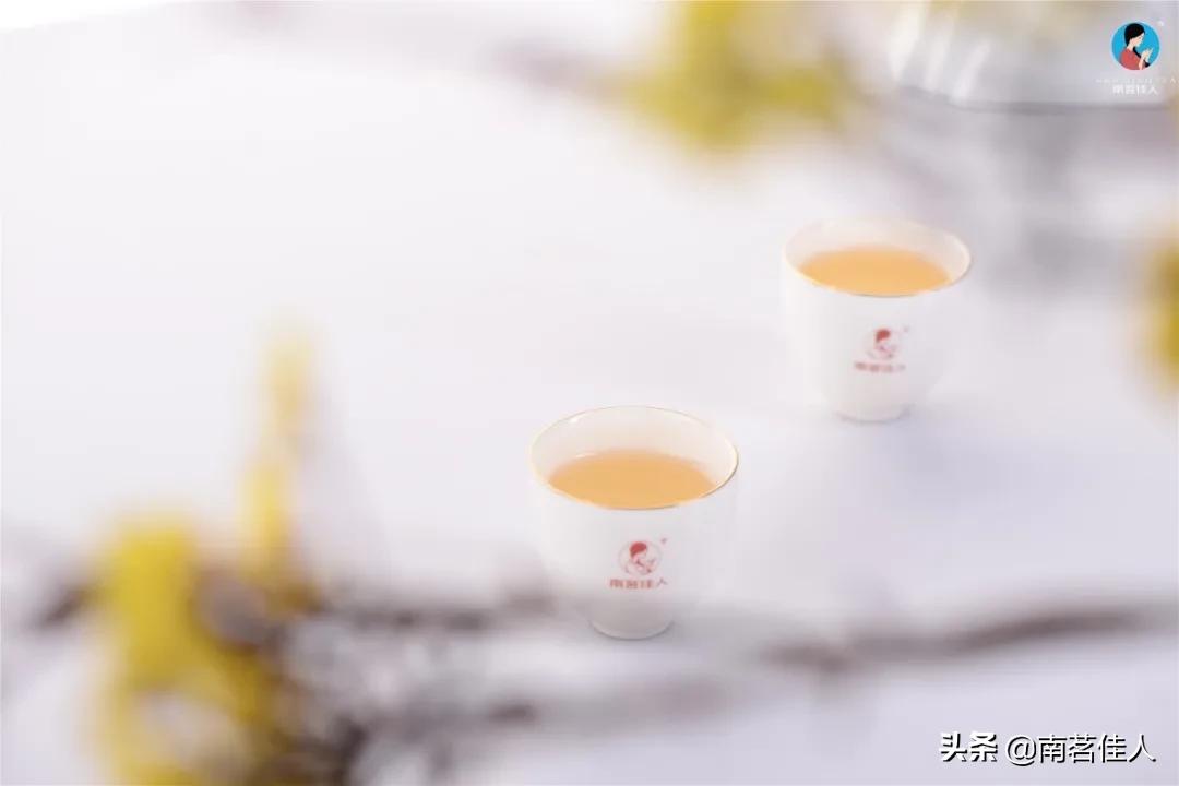 “锦绣茶尊”拍出1068万元天价，这喝的还是茶吗？