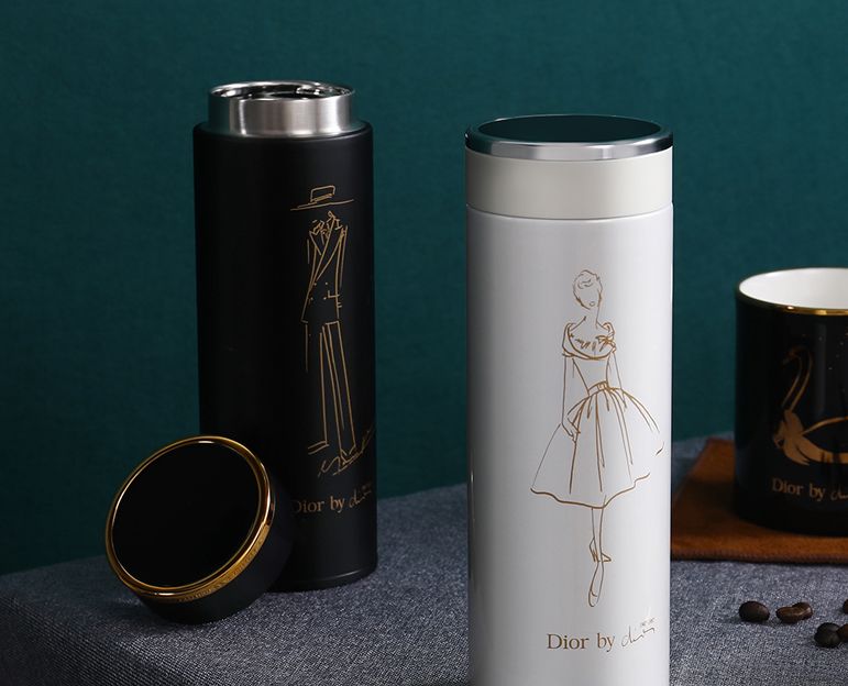 星巴克杯子氧化,星巴克杯子图案掉了