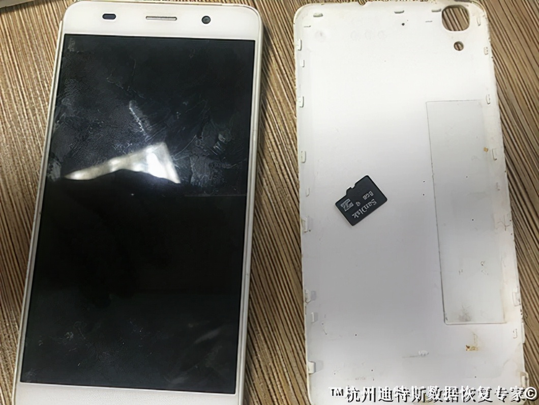 台州手机恢复之台州临海某宝妈华为SCL-TL00出来视频无法*放播**成功