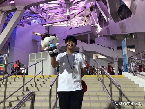 把梦做到最巅峰歌词,把梦想做到最巅峰