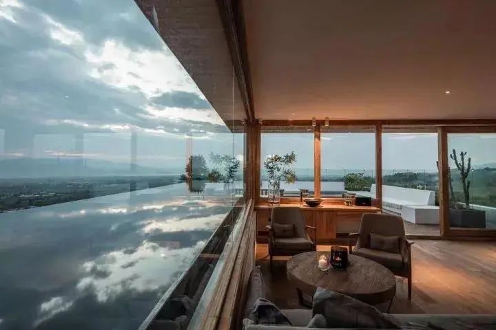 高档商务大厦为什么用lowe玻璃,lowe玻璃幕墙住宅优缺点