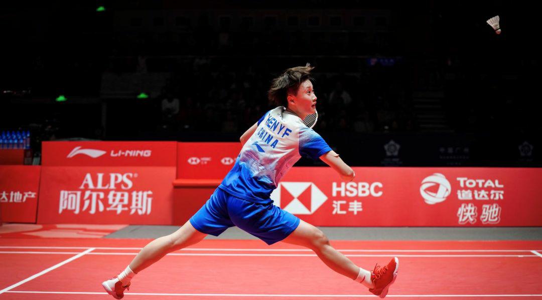 怎么选择合适的羽毛球鞋,怎么判断自己适合什么羽毛球球鞋