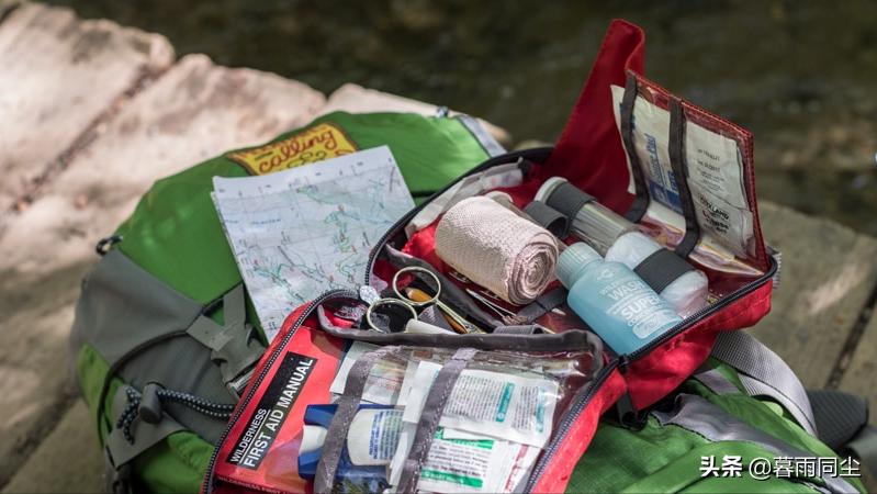 户外运动十大必备清单,户外必备的10大装备