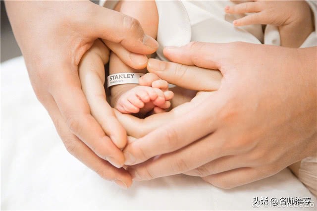 魏秋月和袁灵犀照片,中国女排队长魏秋月婚礼花絮