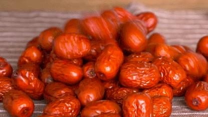 买红枣的时候怎么选好吃又营养,买红枣怎么选好枣