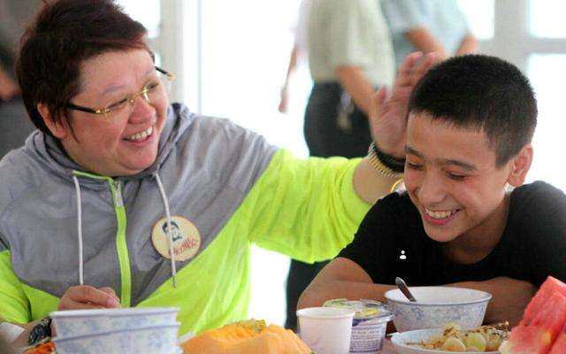 胡海泉张韶涵感动视频,胡海泉惊喜嘉宾