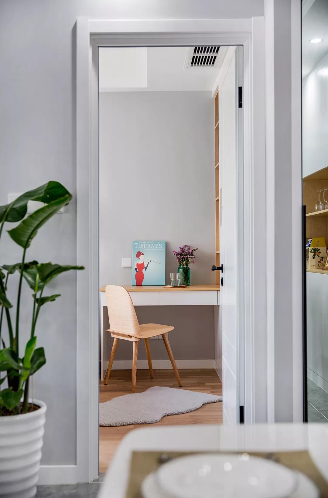 2米6墙面悬空电视柜怎么做,客厅85寸电视柜做多高