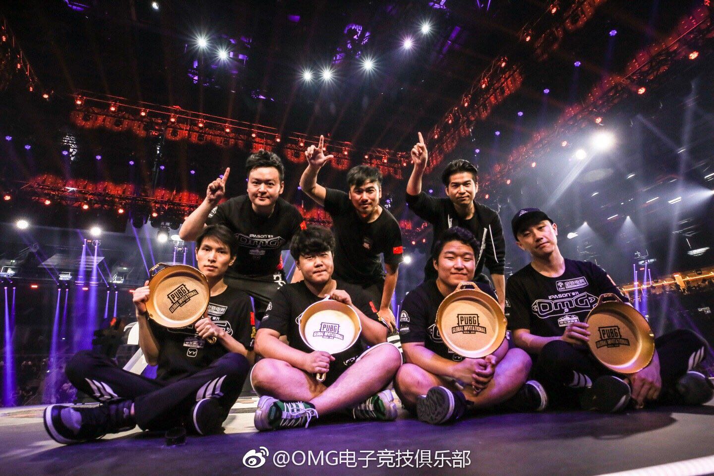 绝地求生：OMG战队人员调整，笑容宣布从GT离队，众选手送祝福