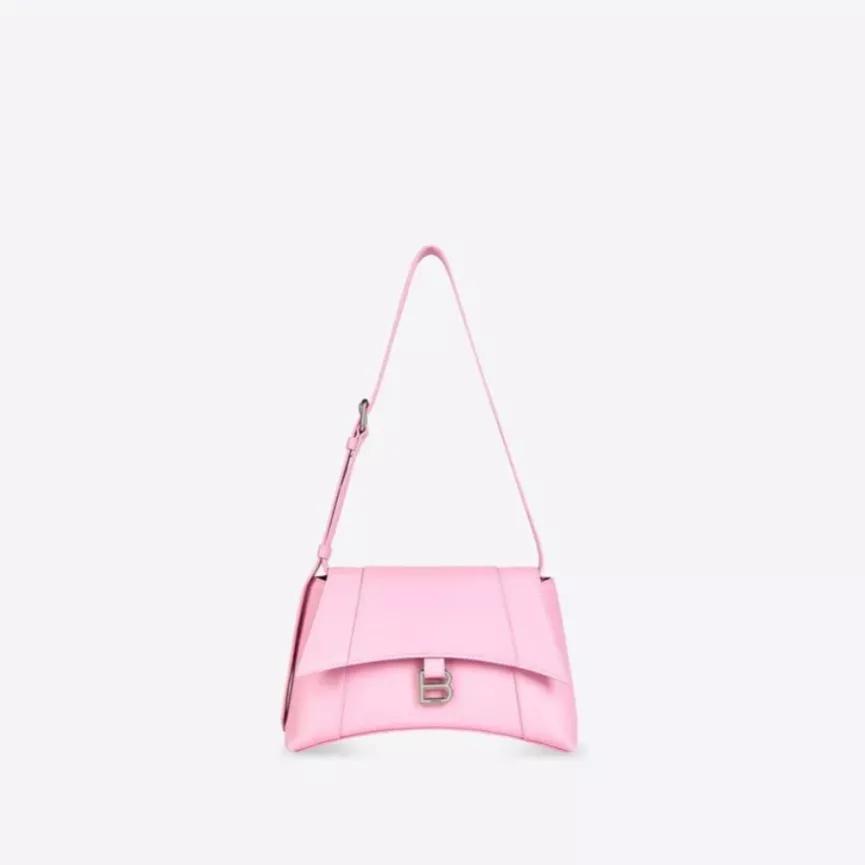 三里屯偶遇大幂幂,杨幂和闺蜜在三里屯逛街遭搭讪