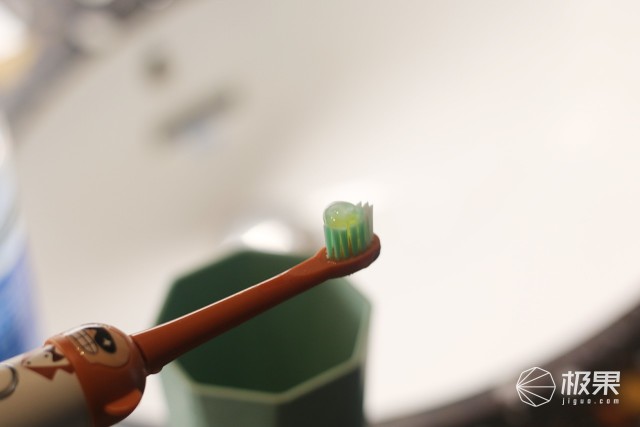 更懂儿童的儿童电动牙刷——iite牙小白S2体验