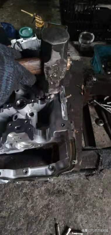 大众途锐急加速发动机故障灯点亮,大众新款途锐车子烧机油