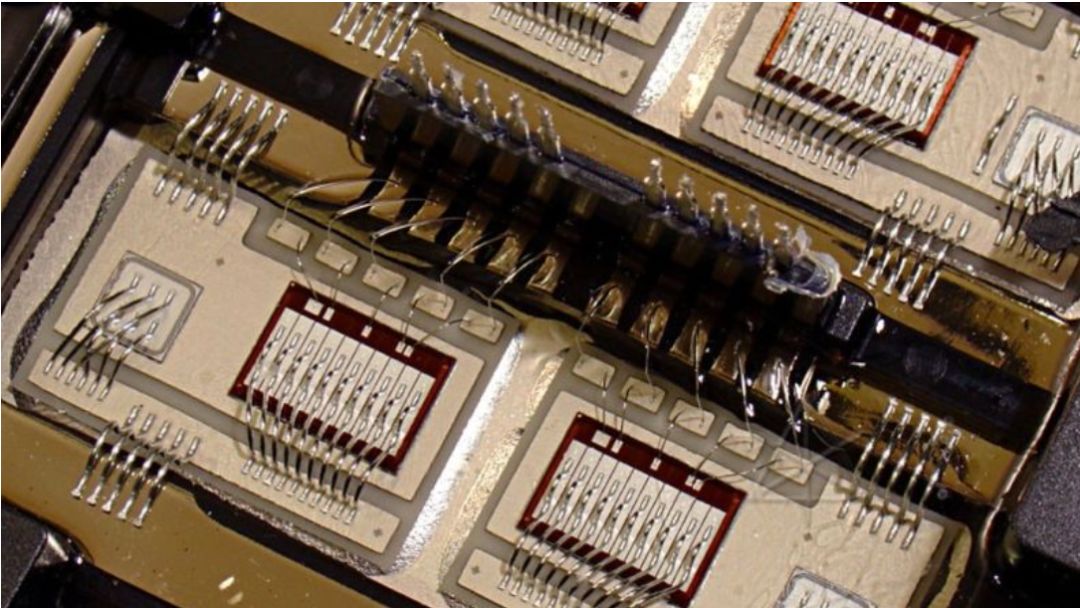 陶瓷电路板与常规pcb板的区别,pcb电路板铝基板是什么