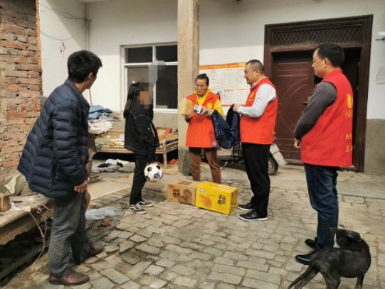 共青团关爱建档立卡贫困青年,共青团帮助青少年