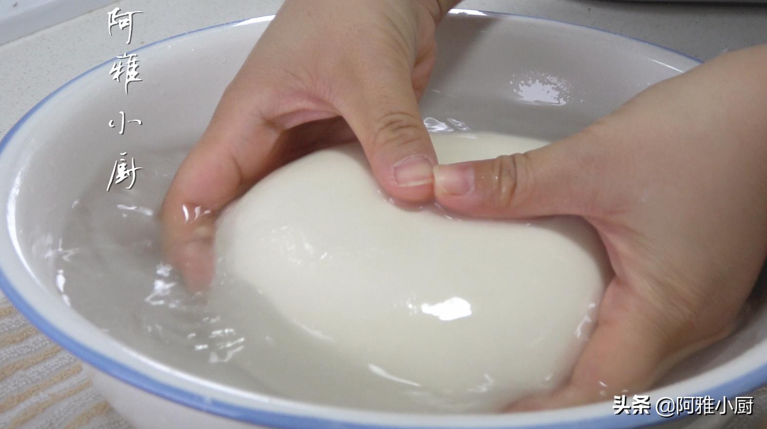 做凉皮的时候怎么让凉皮不开裂,家里做凉皮蒸的都是开裂的啥原因