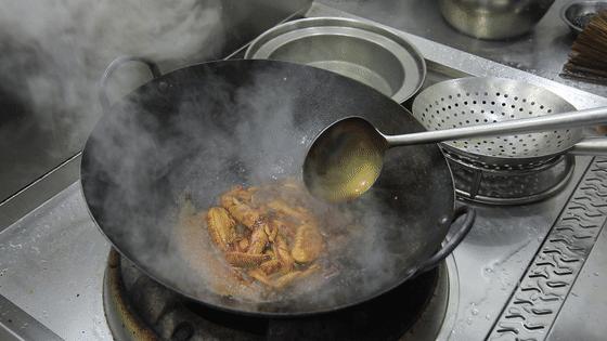 鸡翅红烧怎么做,鸡翅冷水泡