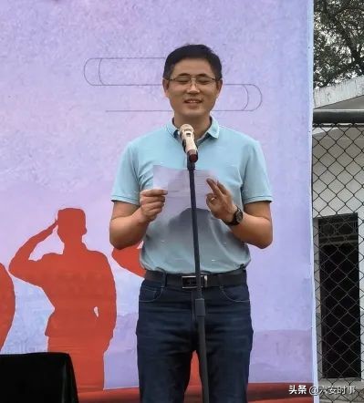 六安新安中学2021届新生军训,戎装少年展英姿