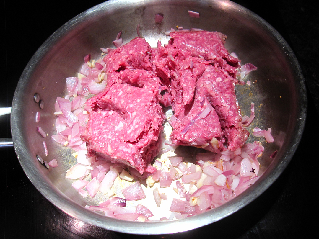 做意面时，面条过凉水就错了，多数人不懂，难怪炒面粘锅不顺滑