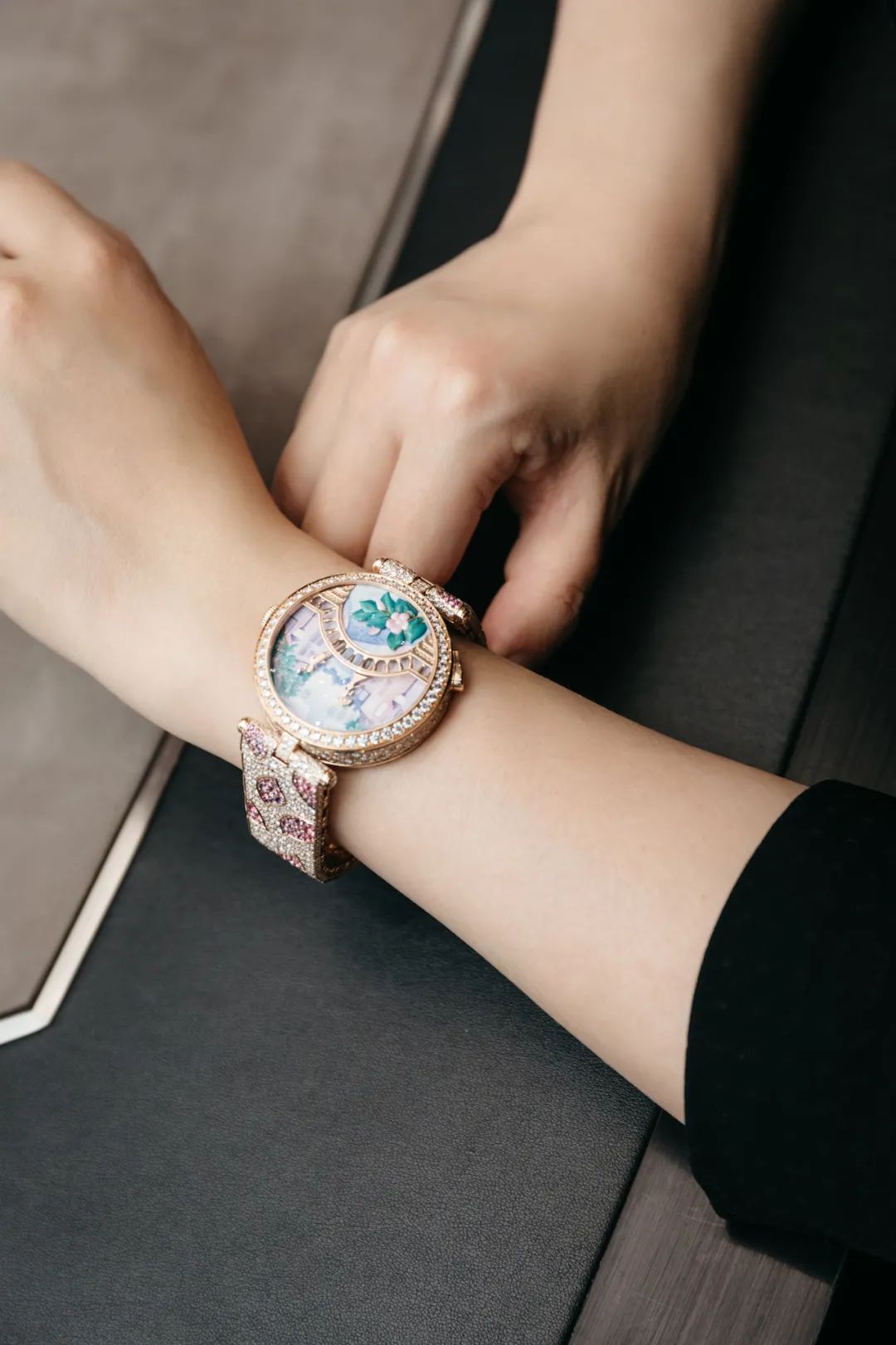 梵克雅宝情人桥值得买吗,梵克雅宝情人桥是什么机芯