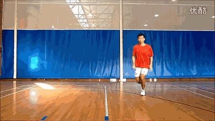 羽毛球步法基本功视频,羽毛球正手后场到前场步法