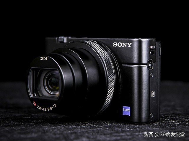 索尼黑卡7评测升级2.0系统,索尼黑卡7有超广角镜头吗