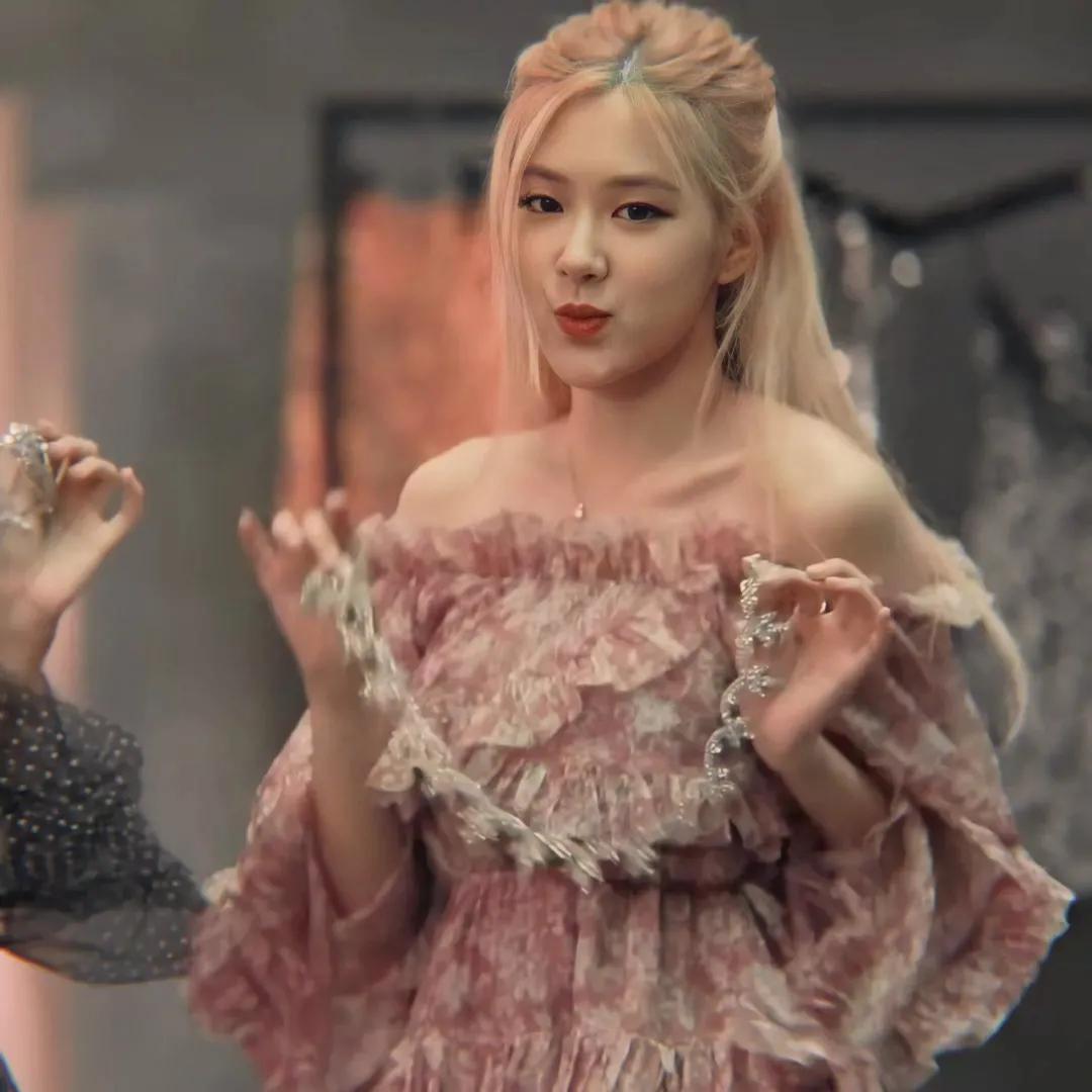 rose朴彩英超仙头像,朴彩英氛围感头像