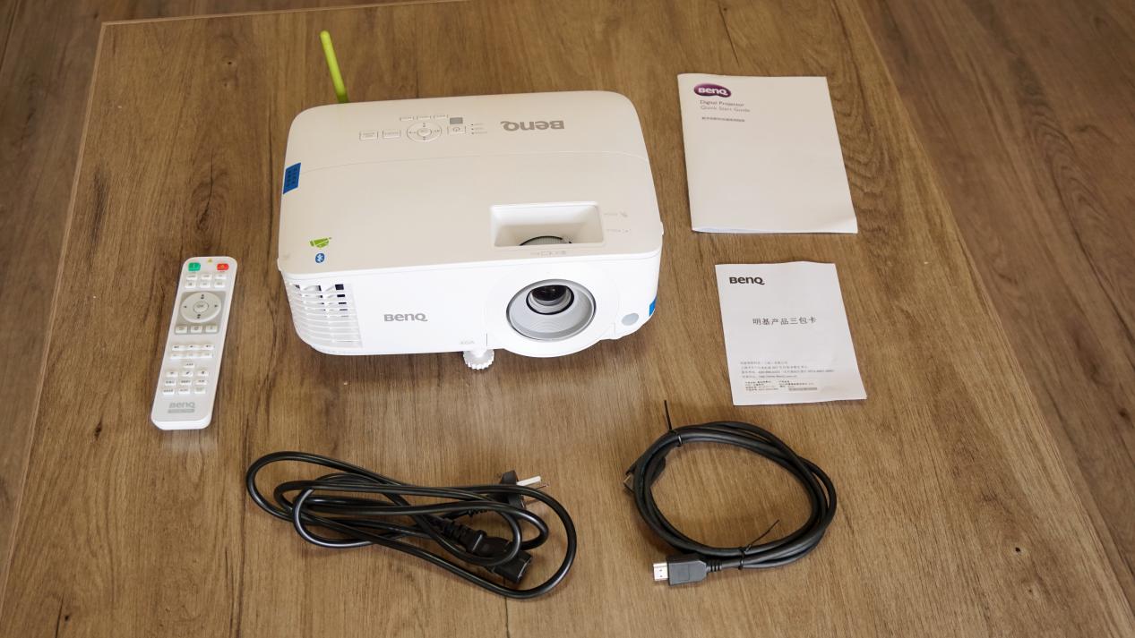 明基e520投影仪分辨率,明基智能投影仪e530深度体验