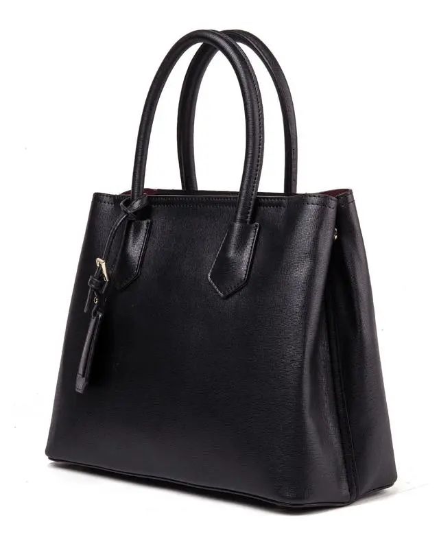 lv鍖呭寘鎬庝箞娓呮礂淇濆吇,鐧借壊鍖呭寘鍙橀粍鎬庢牱娓呮礂