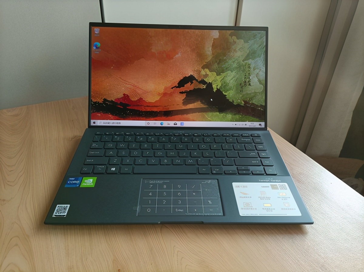 华硕灵耀x凌锋小新pro14,华硕灵耀x凌锋与纵横的区别