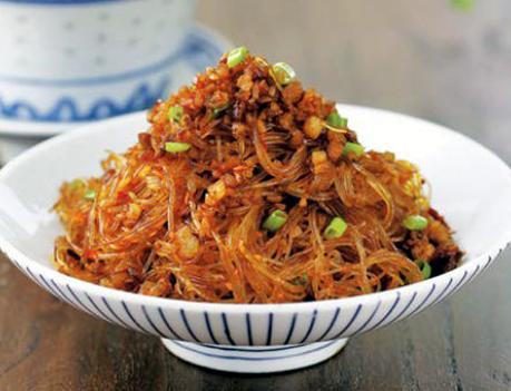 粉条不会煮烂是怎么回事,粉条这样炒不坨块不粘连劲道入味