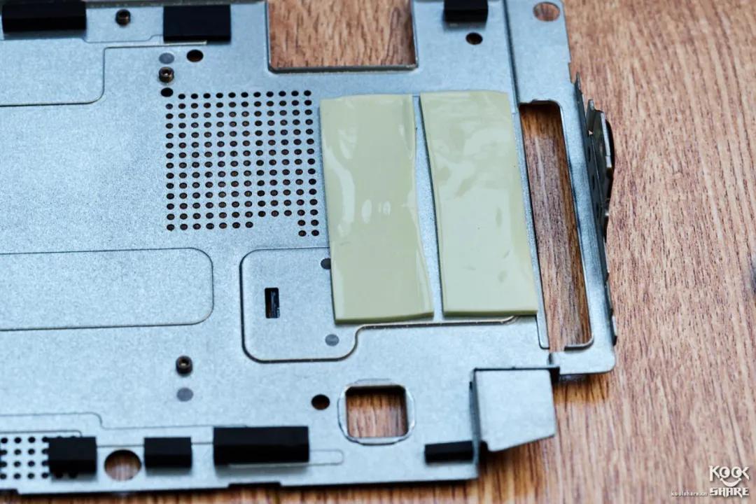 拆解不带框屏幕总成,拆解揭晓内部用料