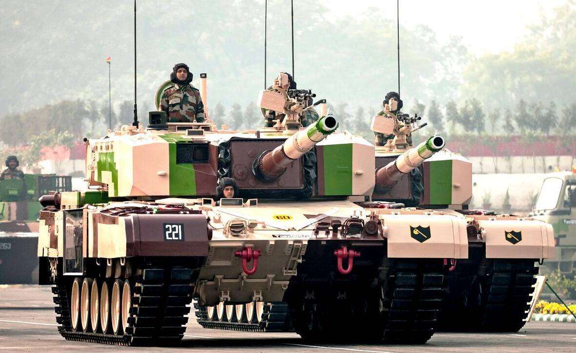 俄罗斯t14之外的下一代坦克,俄罗斯出售装甲车