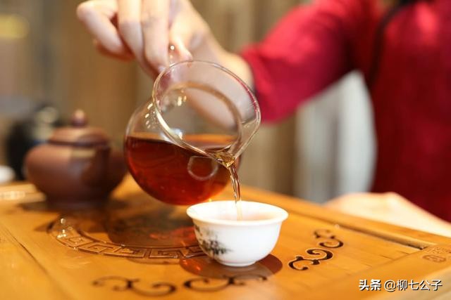 如何做一个睿智而成熟的女人,做一个精致的女人让男人更爱你