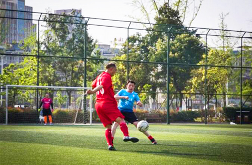 南充丝绸产业第一人张和才入股金诚足球俱乐部