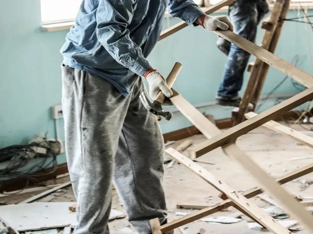 姘稿窛鎭╁儢瑁呴グ,鎭╁儢瑁呴グ