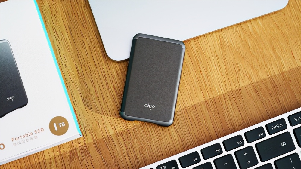 移动硬盘和移动固态硬盘的优缺点,固态移动硬盘和机械移动硬盘对比