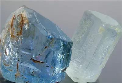 玉石鉴别最简单方法原石,沱江玉石原石的鉴别