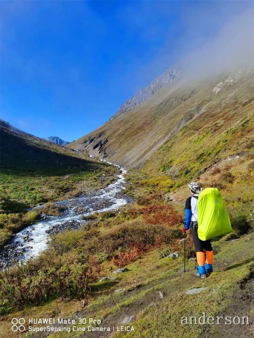 陪着贡嘎过仲秋，深夜听到女生的尖叫（上）